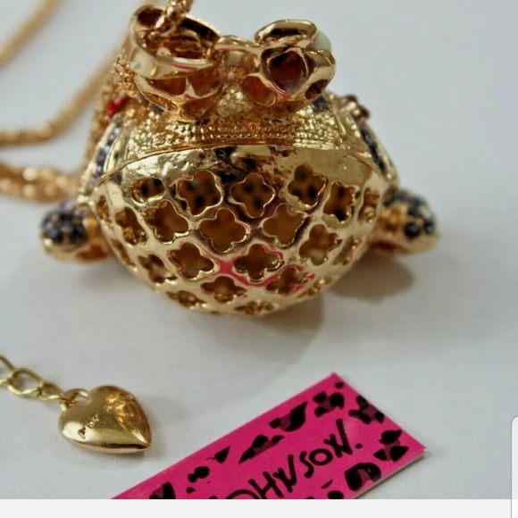 Very Cute-Frog, Rhinestone Necklace/Pendant - Picture 4 of 5
